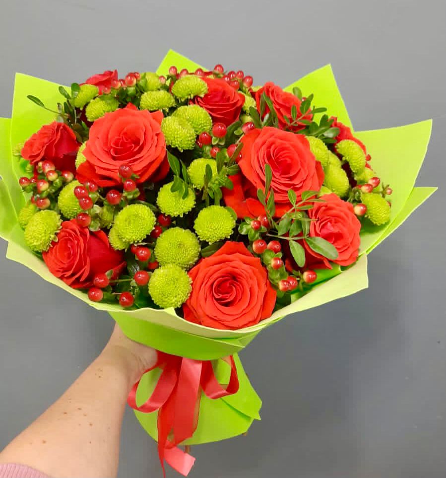 Букет признание в Обшаровка Букет цветов из: Хризантемы и Розы в Обшаровка