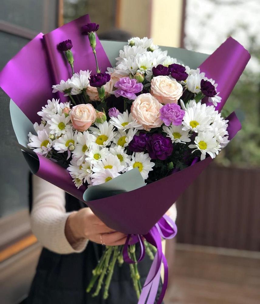 Букет фиолетовый сад в Обшаровка Букет цветов из: Хризантемы, Гвоздики и Розы в Обшаровка