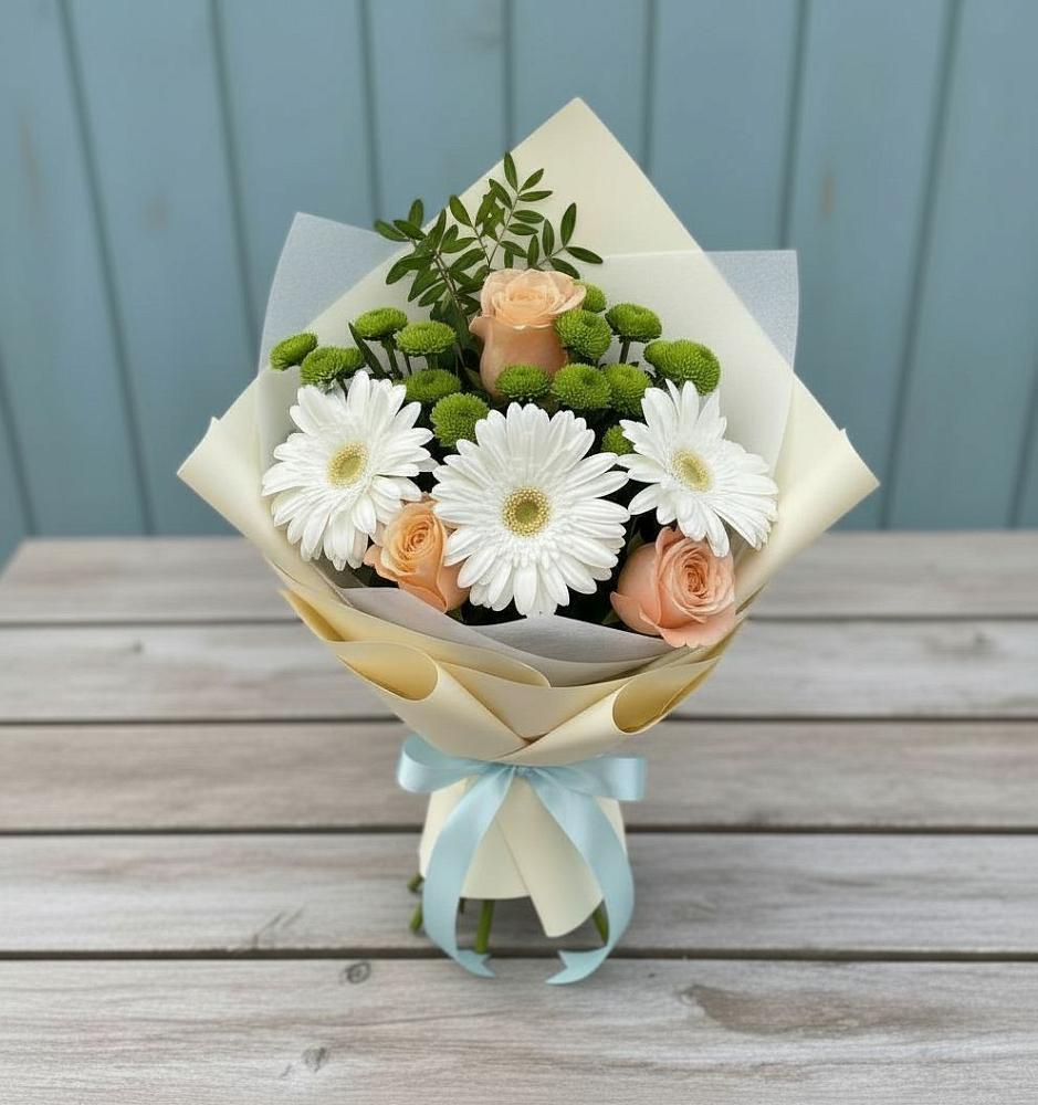 Букет герберы и розы в Обшаровка Букет цветов из: Герберы, Розы и Хризантемы в Обшаровка