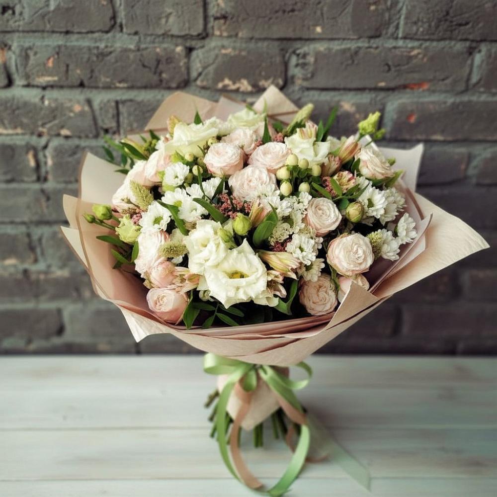 Букет нежное ассорти в Обшаровка Букет цветов из: Альстромерии, Розы и Хризантемы в Обшаровка